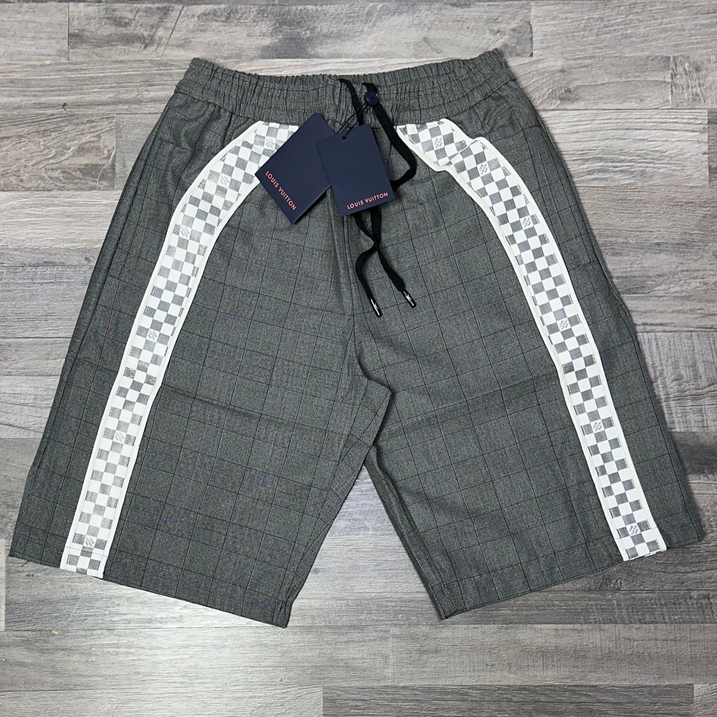 LV Grey Hologram 2026 G-21