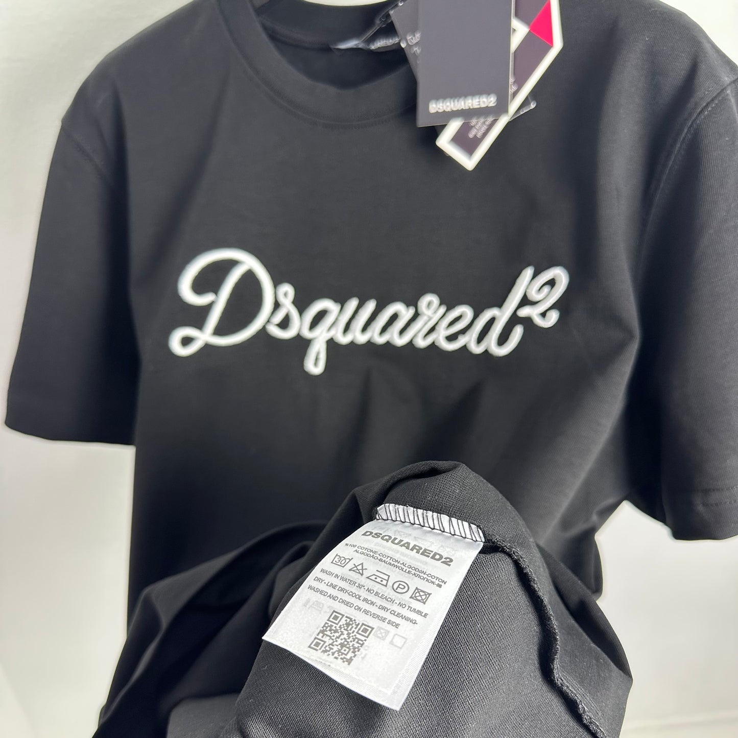 DSQ2 Black - 2026