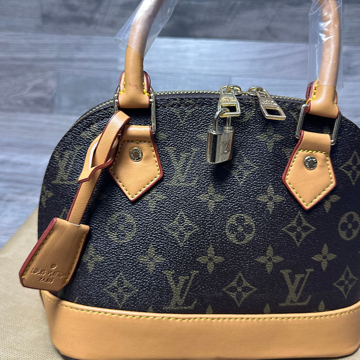 LV Alma BB Canvas Monogram