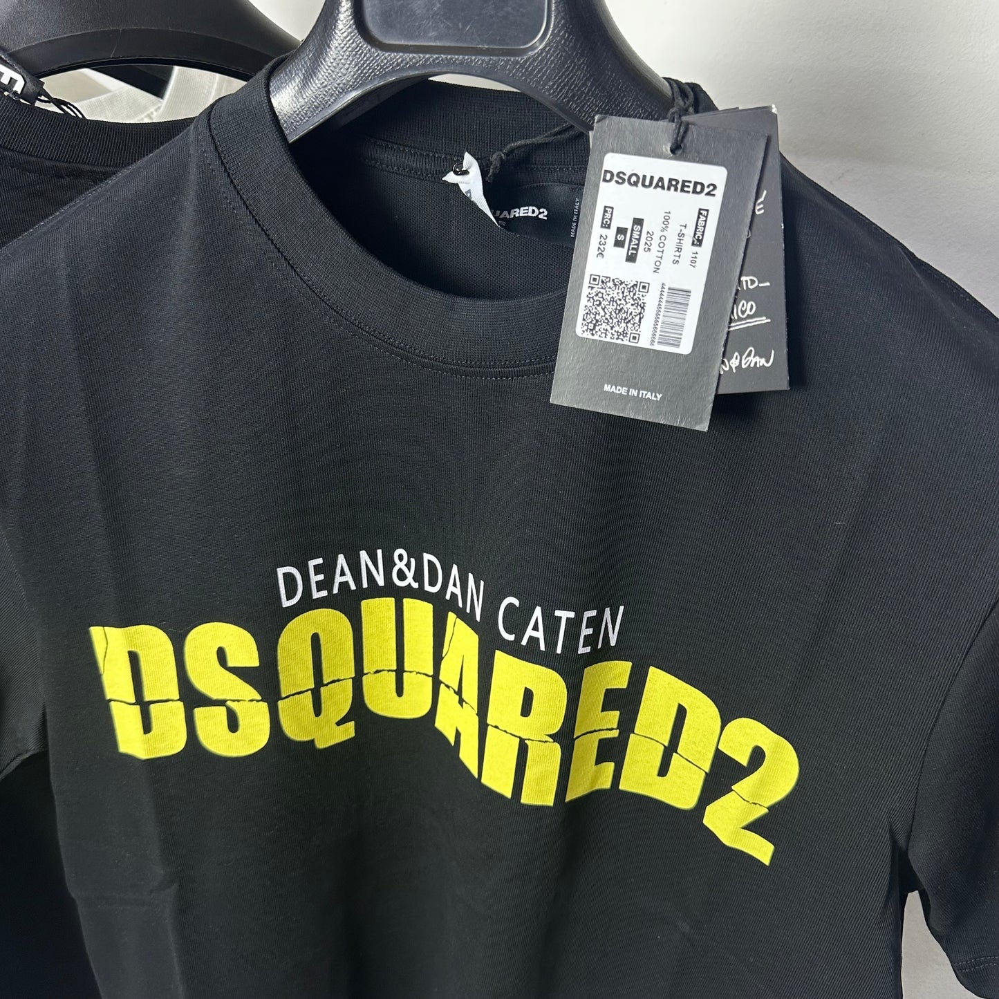 DSQ2 Black Yellow Hologram 2026