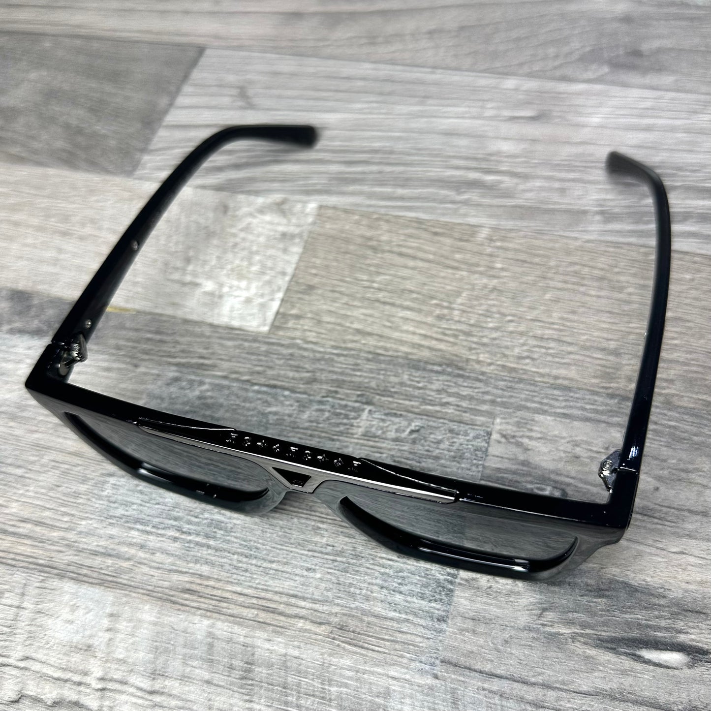 LV Millionaires Slim Black G-12