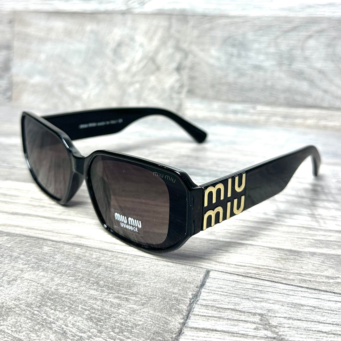Miu Miu 043 - Black Gold 2026