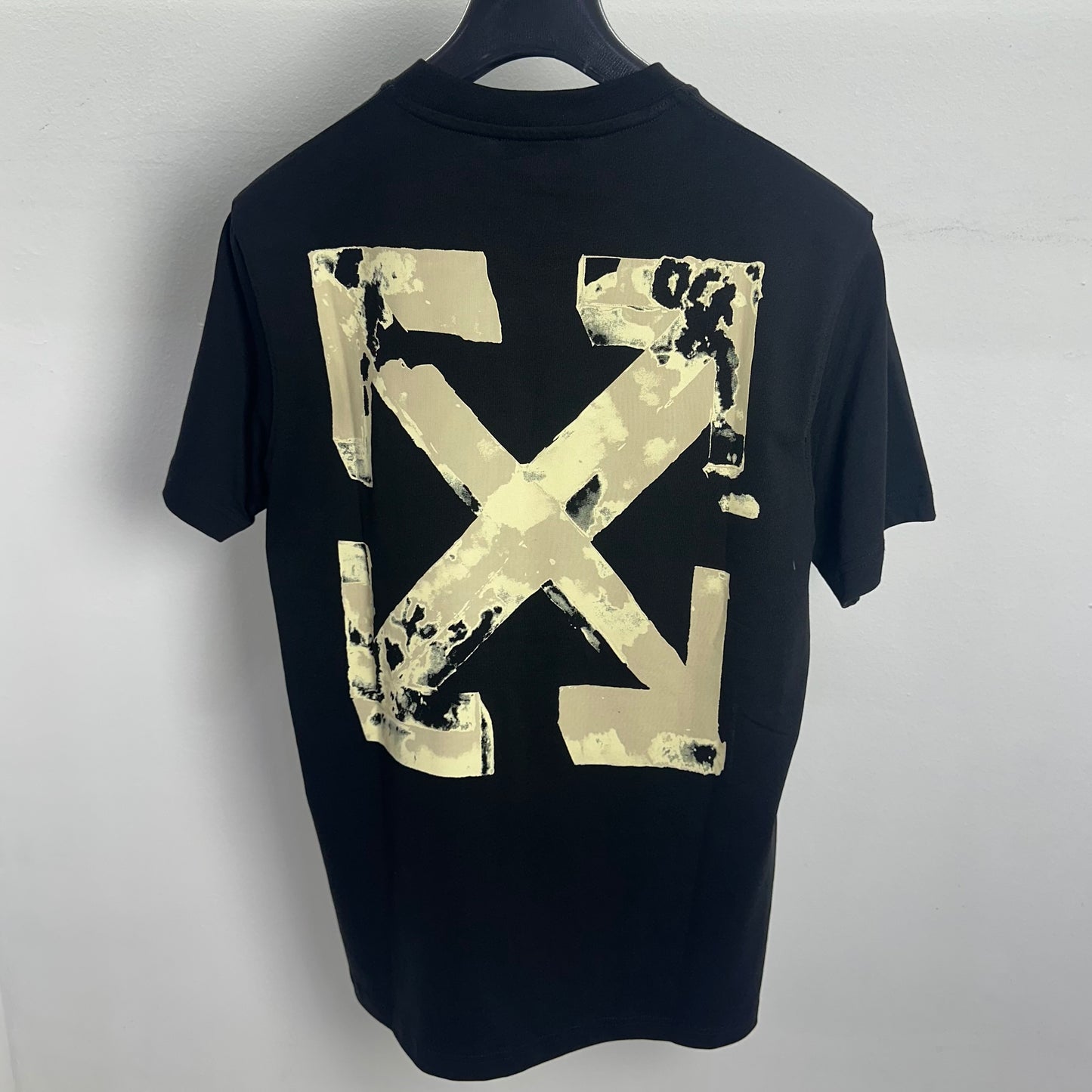 Off White Black Classic 2026