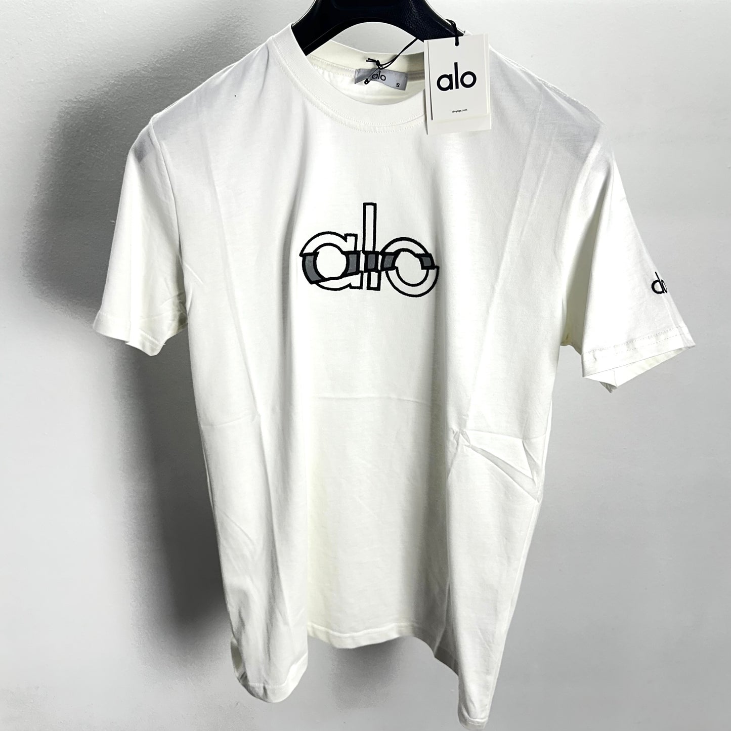 ALO White Classic S/S 2026