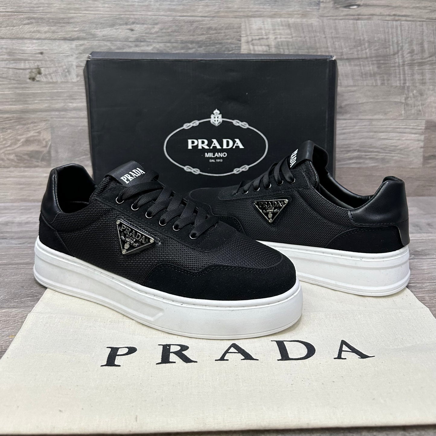 Prada Mens Black - Silver Classic 17 Sneaker