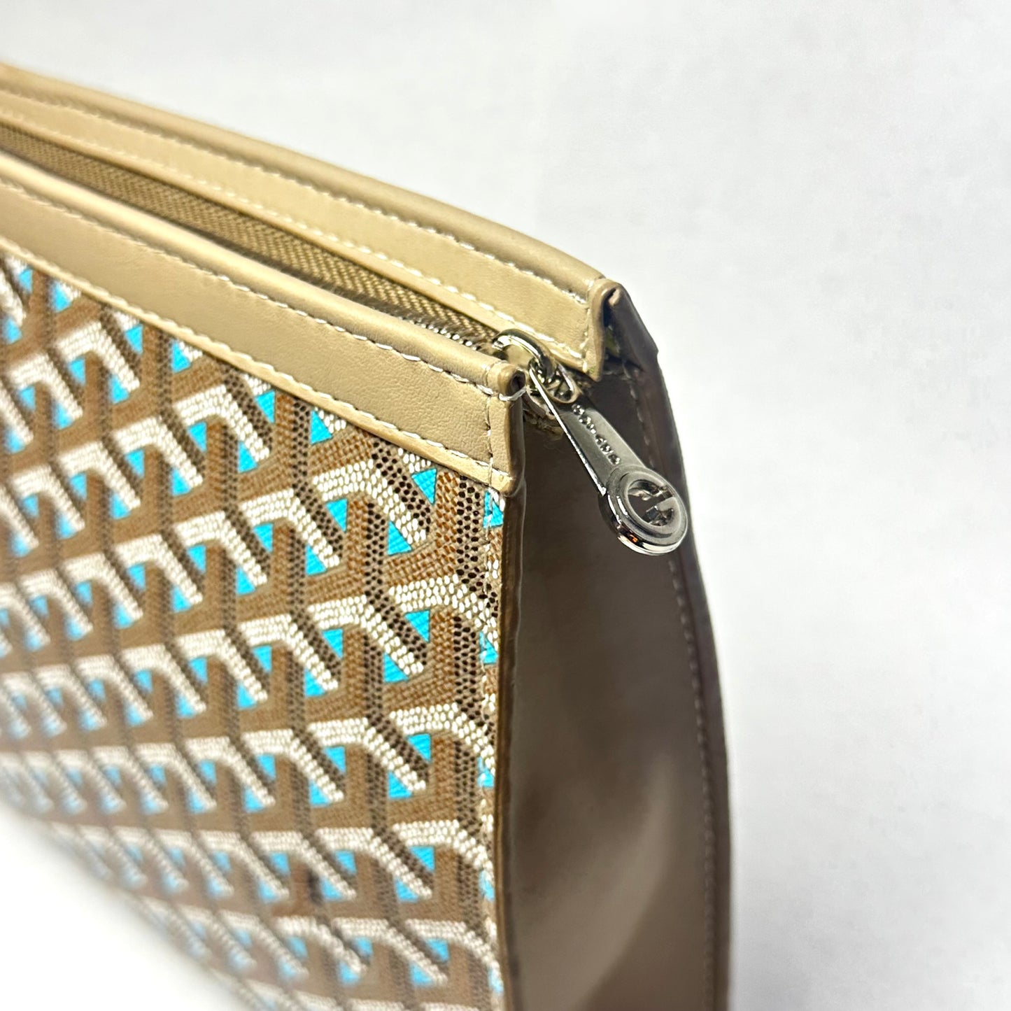 Goyard Envelope Beige