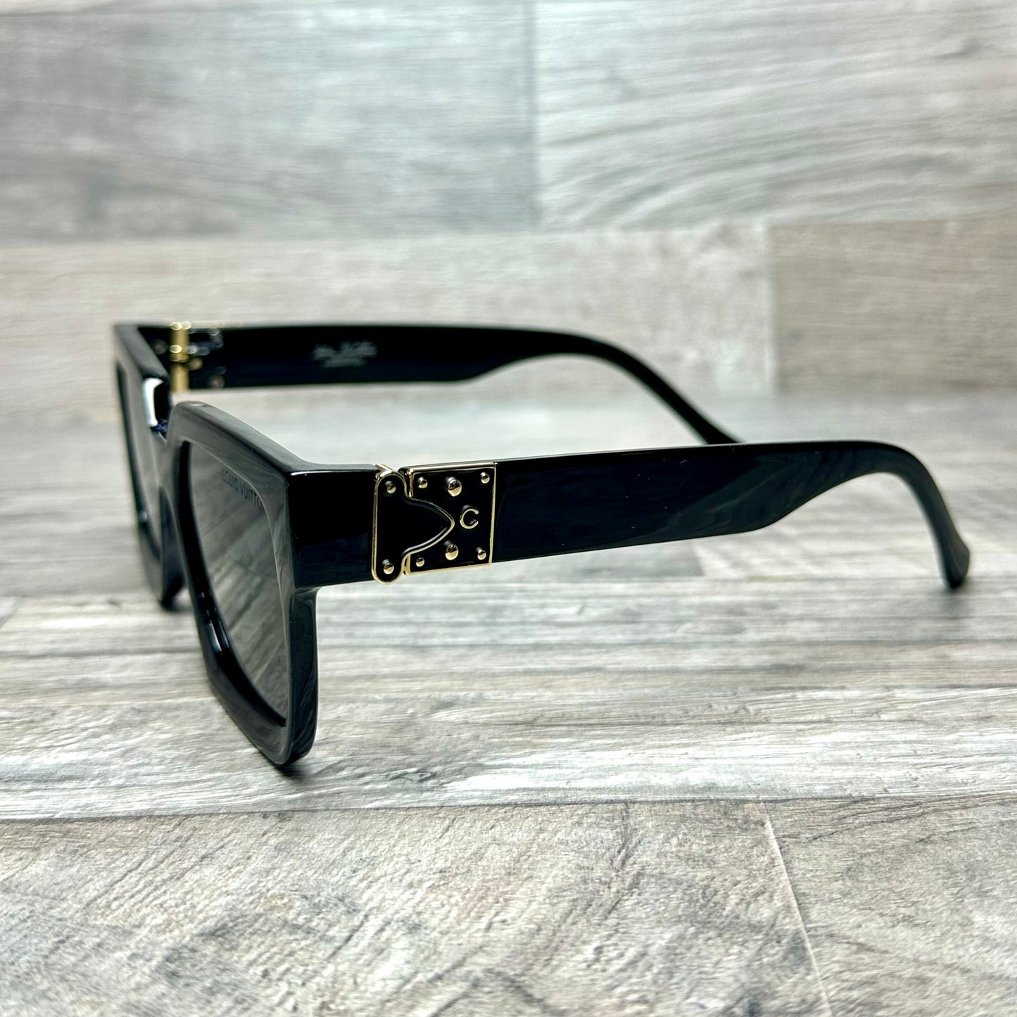 LV Millionaires 099 - Black 2026