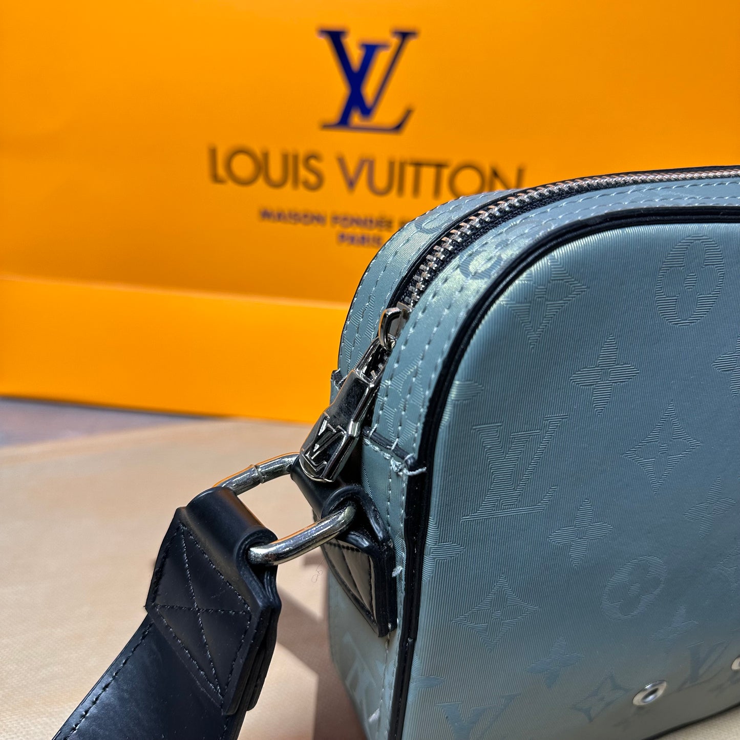Louis Vuitton Messenger Monogram