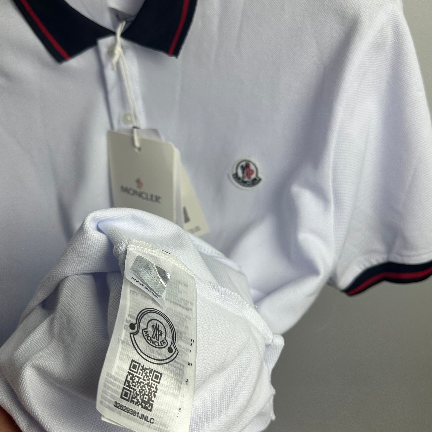 Moncler T-Shirt άσπρο 2026