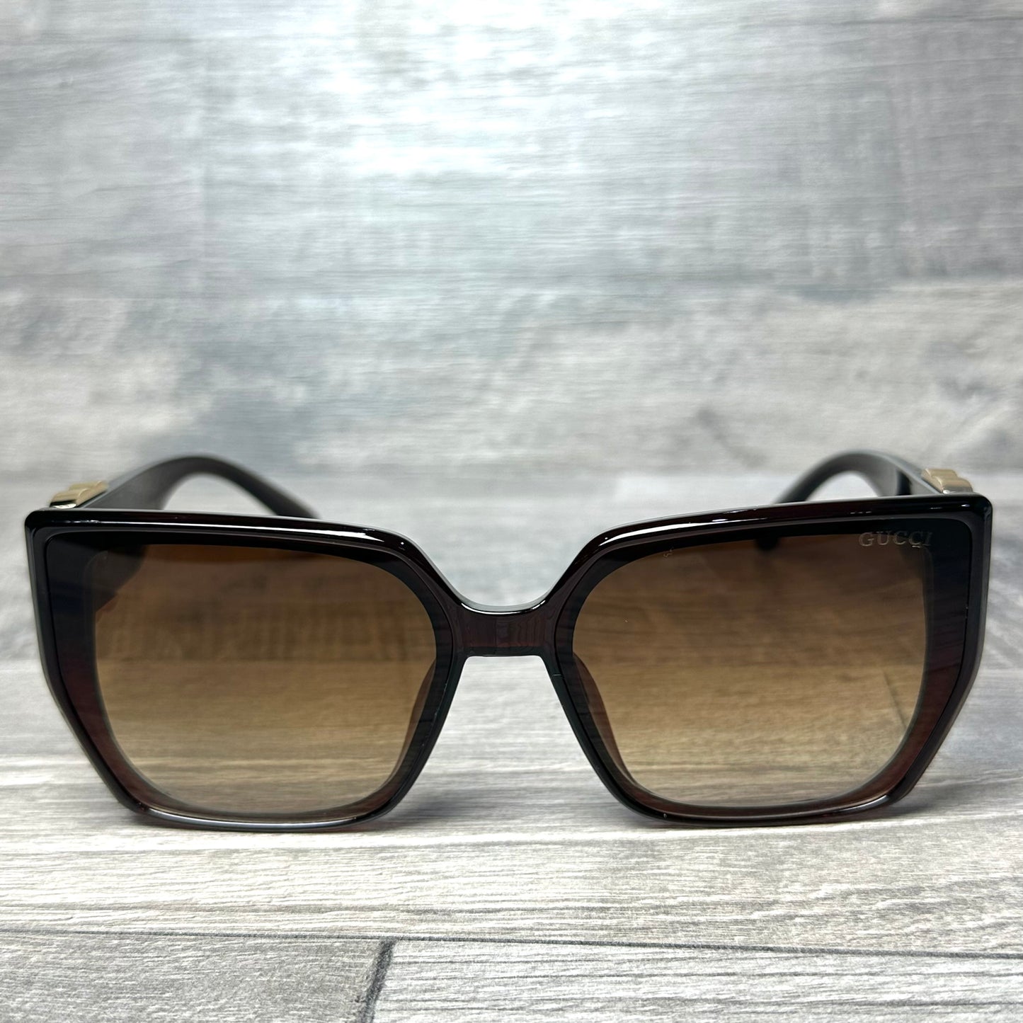 Gucci Brown Black Holo G-82
