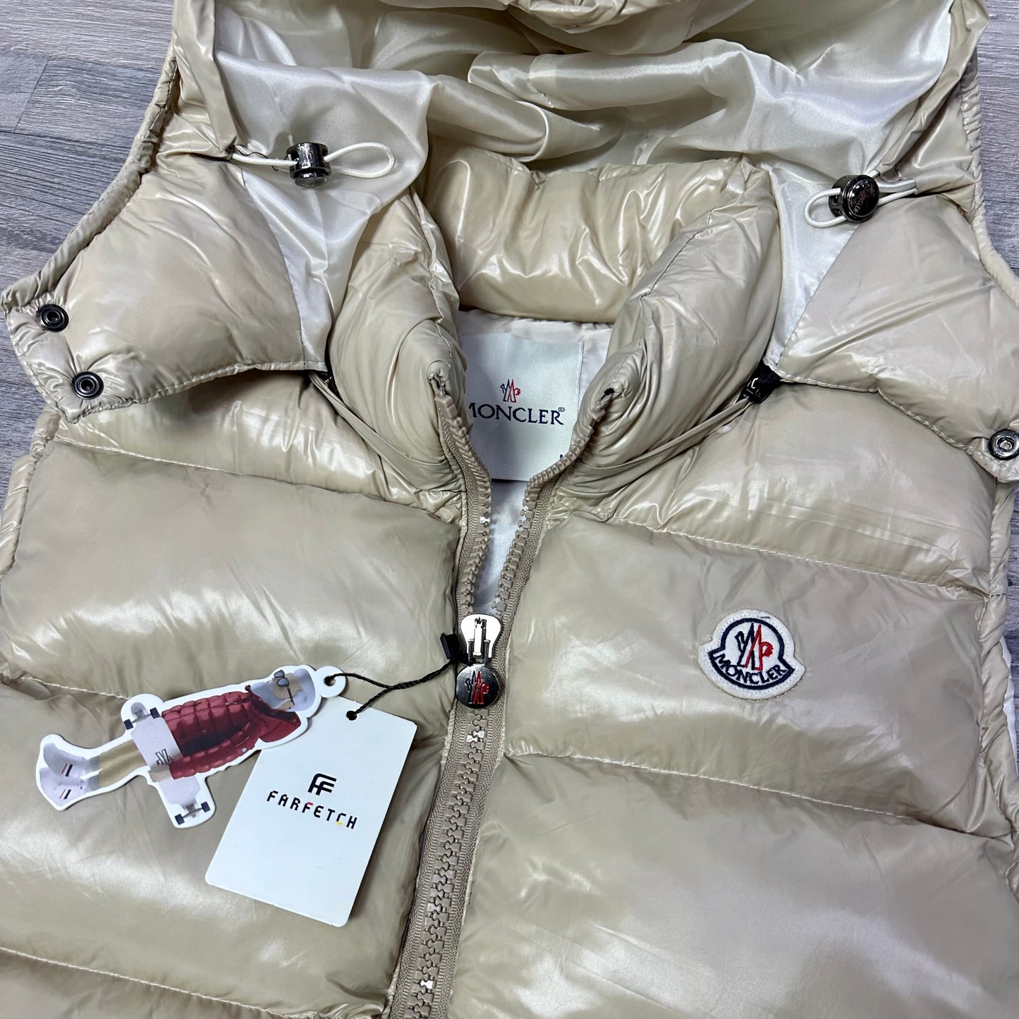 Moncler Maya Beige 2026