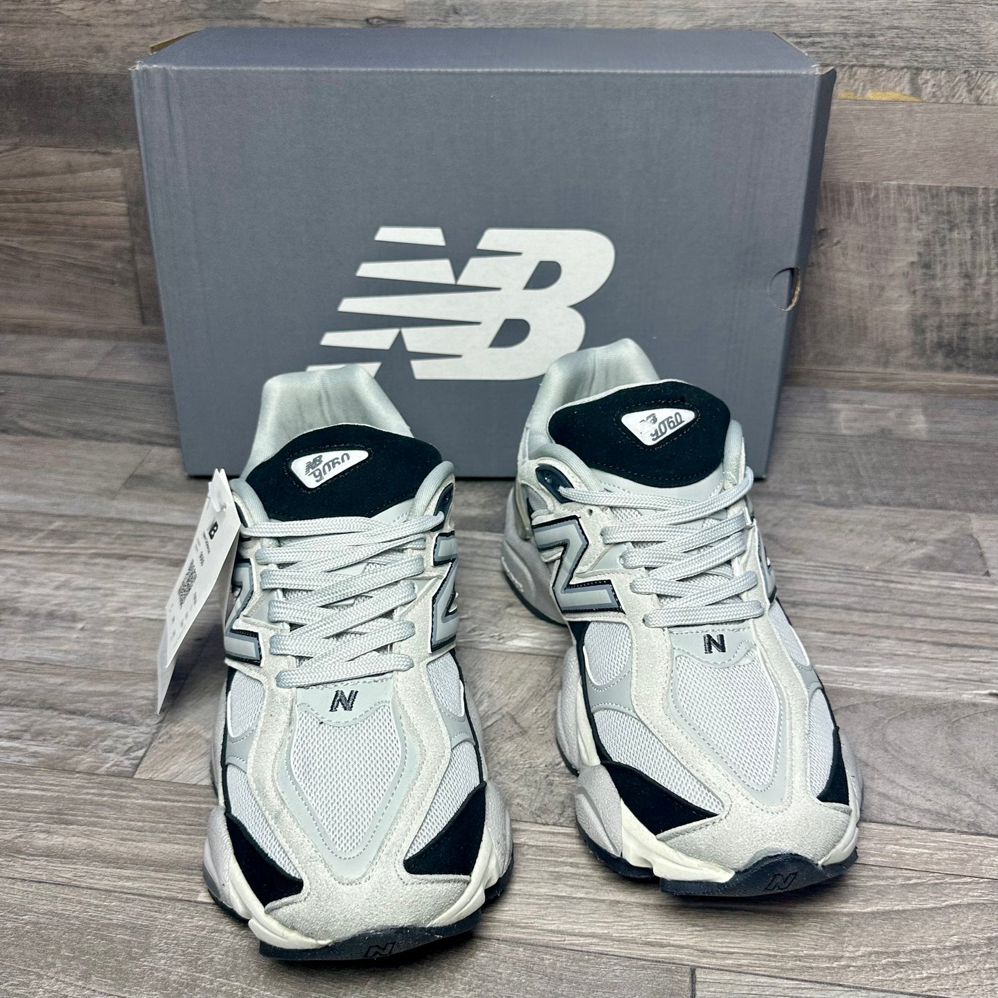 New Balance 9060 Grey