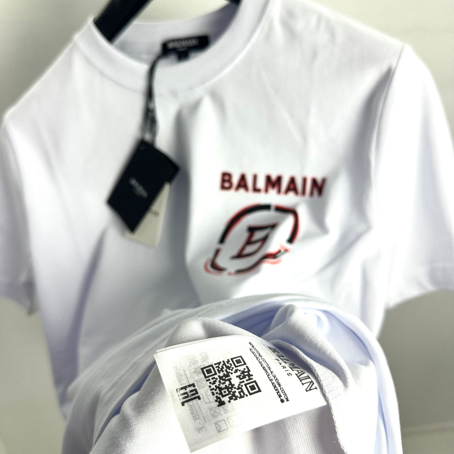 Balmain White Hologram 2026
