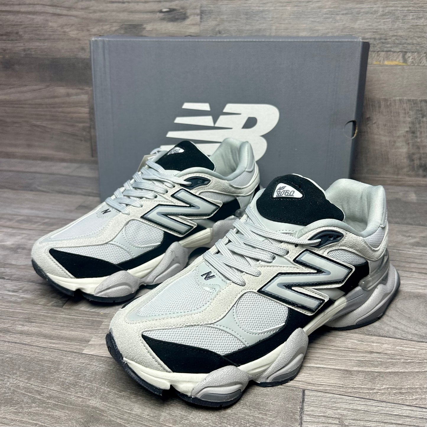 New Balance 9060 Grey