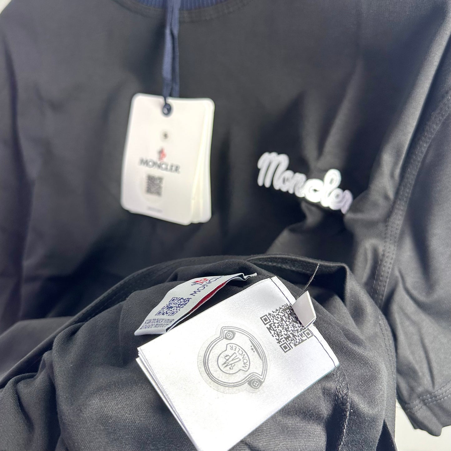 Moncler Black Classic 2026
