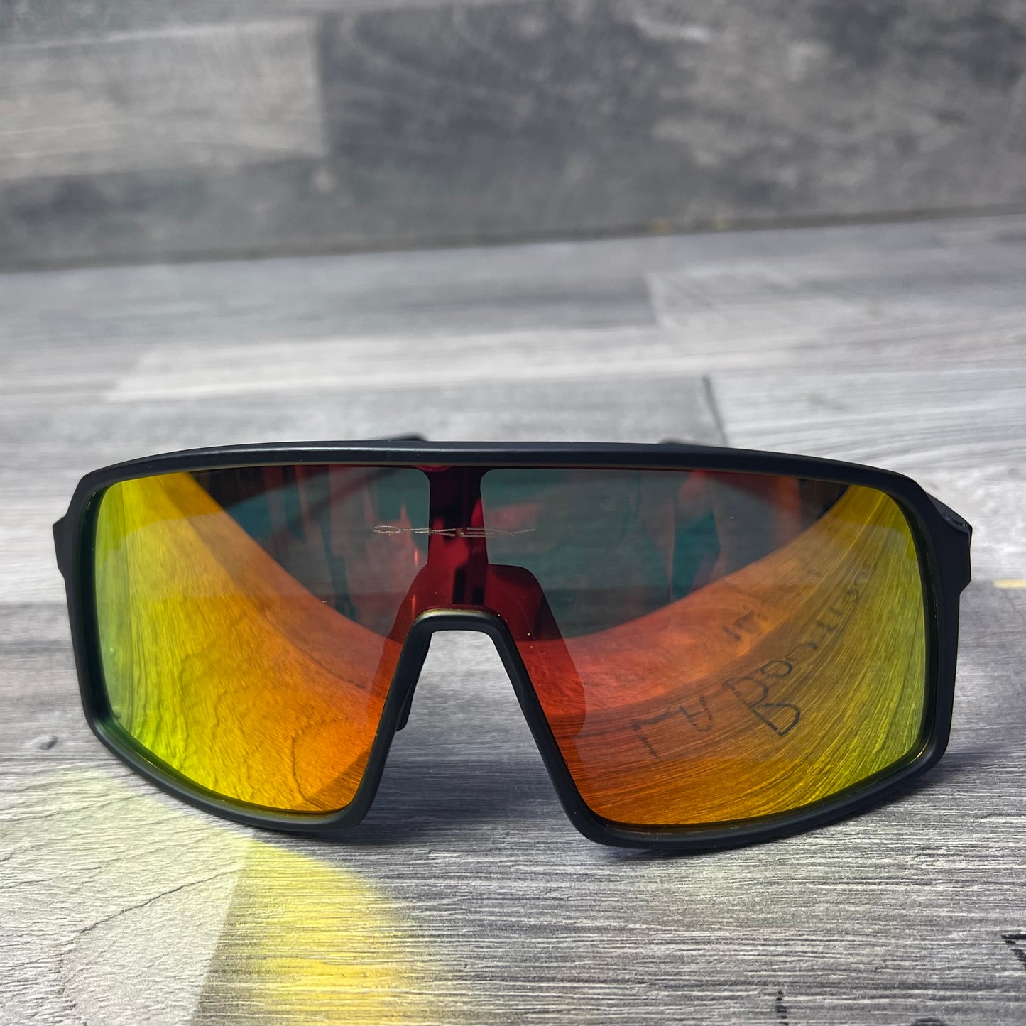 Oakley Sutro S Orange