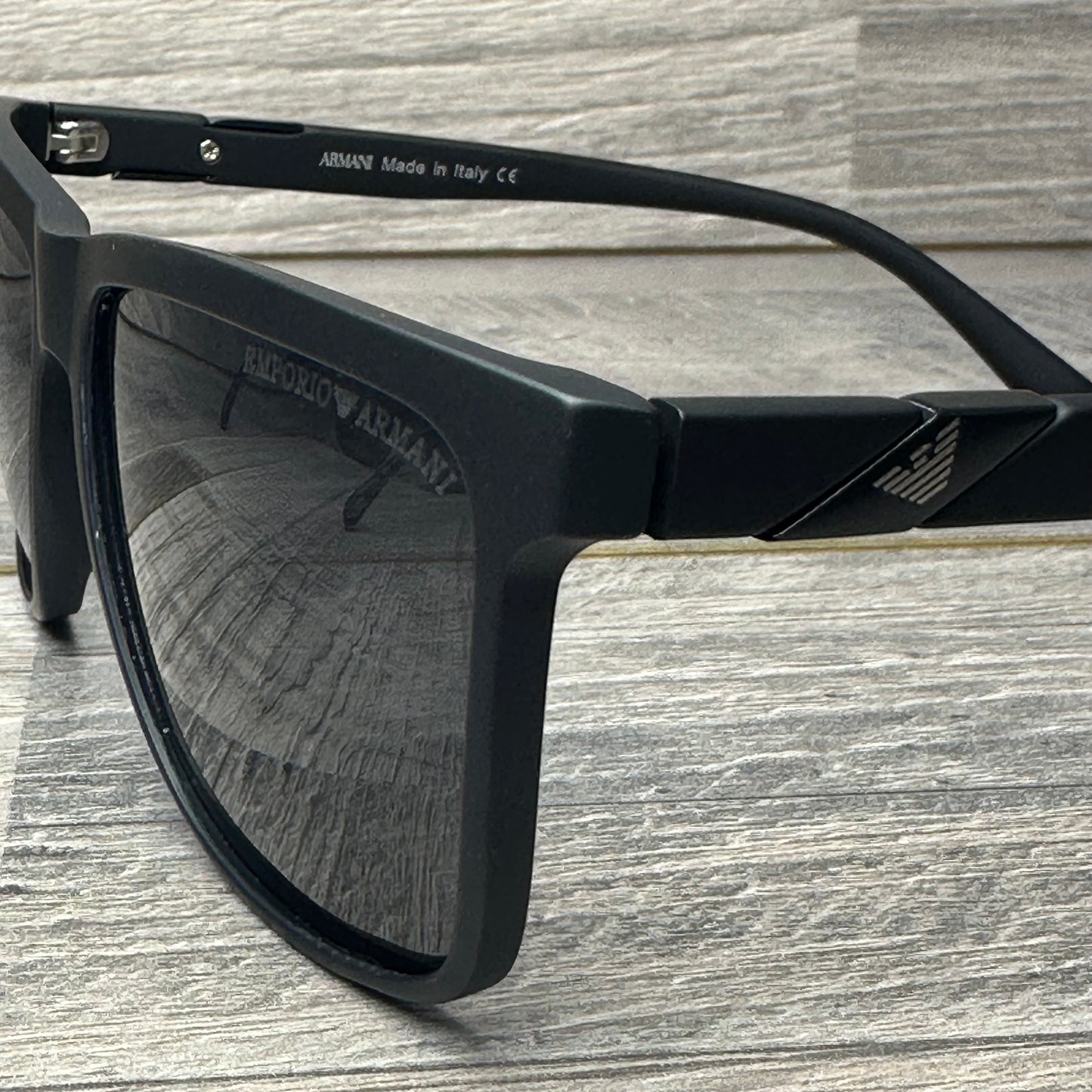 EA7 Black 24