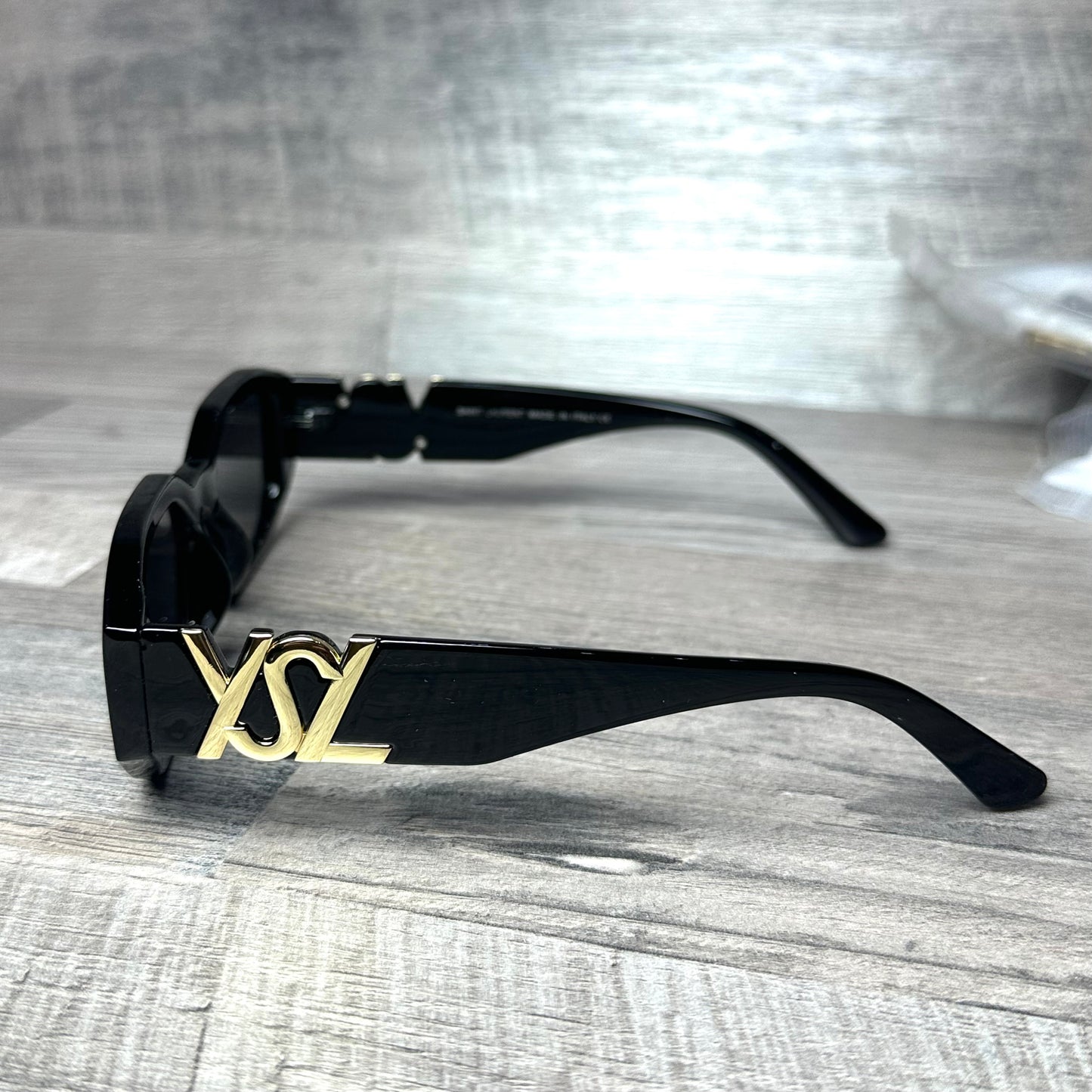 Yves Saint Laurent Black Gold  G-98