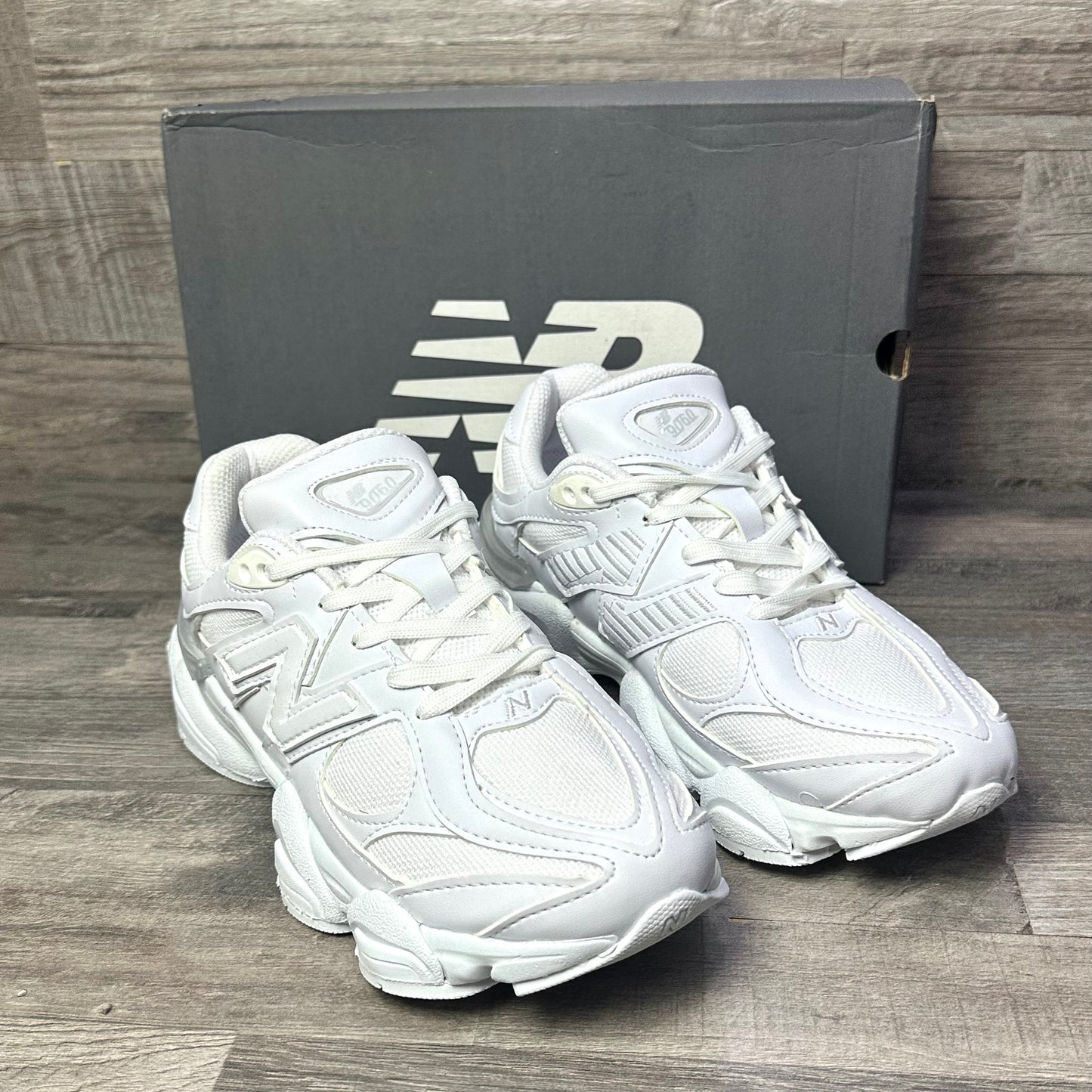 9060 Triple White 2026