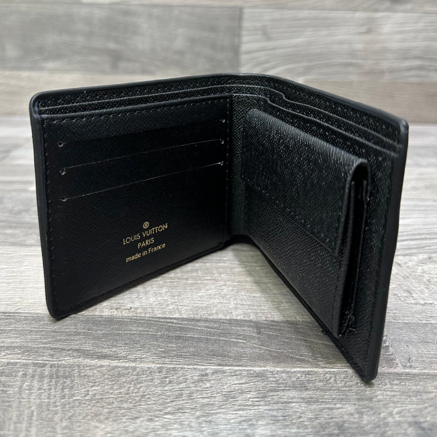 Louis Vuitton Wallet Small 2