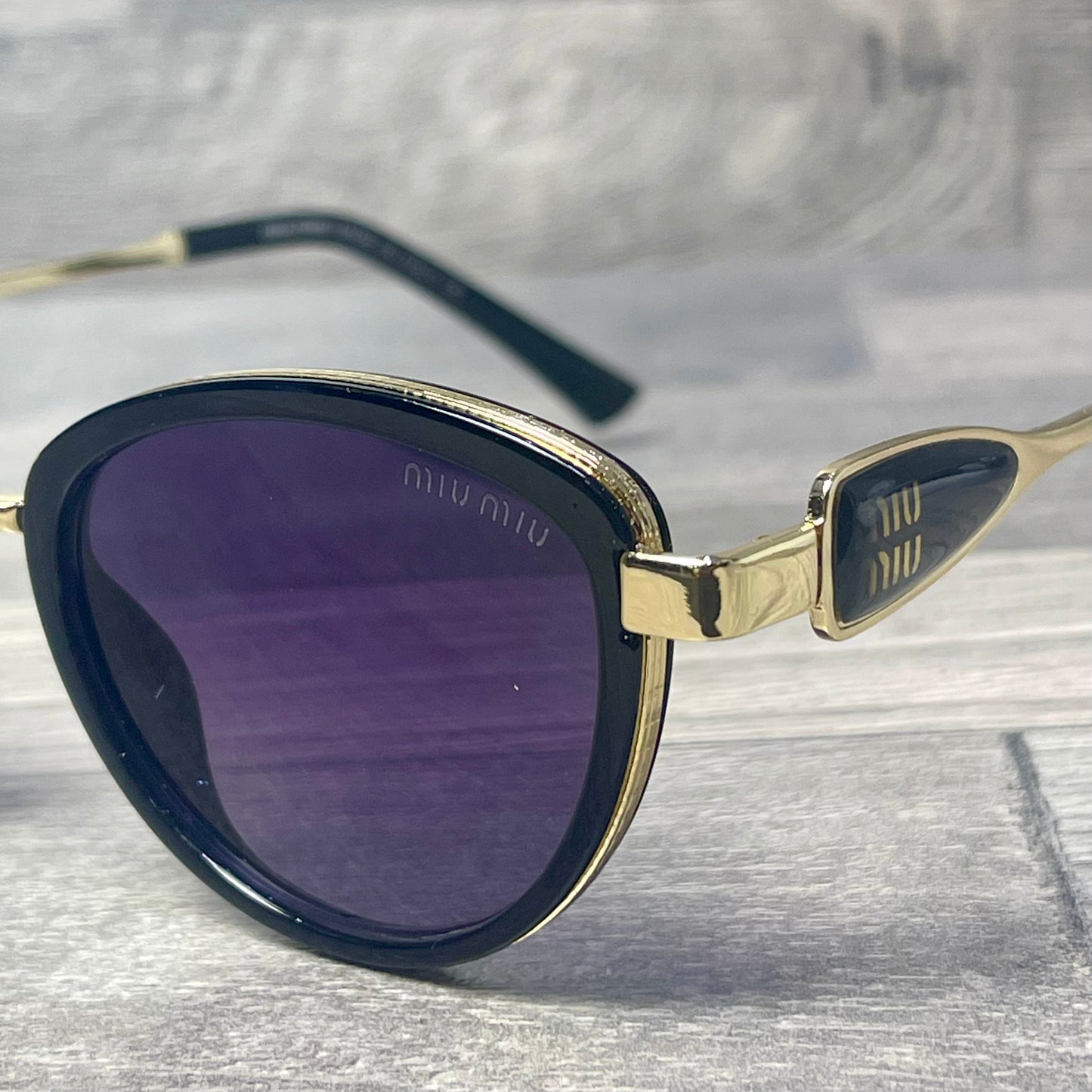 Miu Miu Cat Black 2026