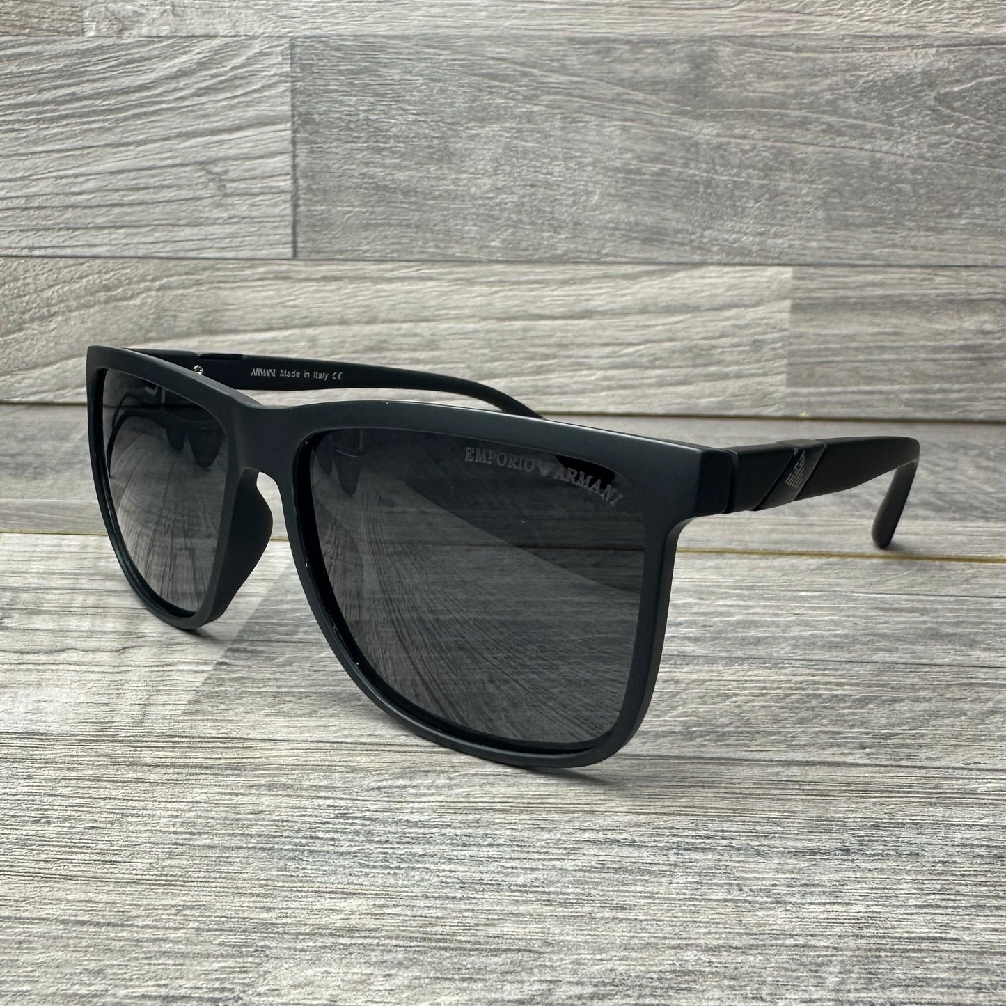 EA7 Black 24
