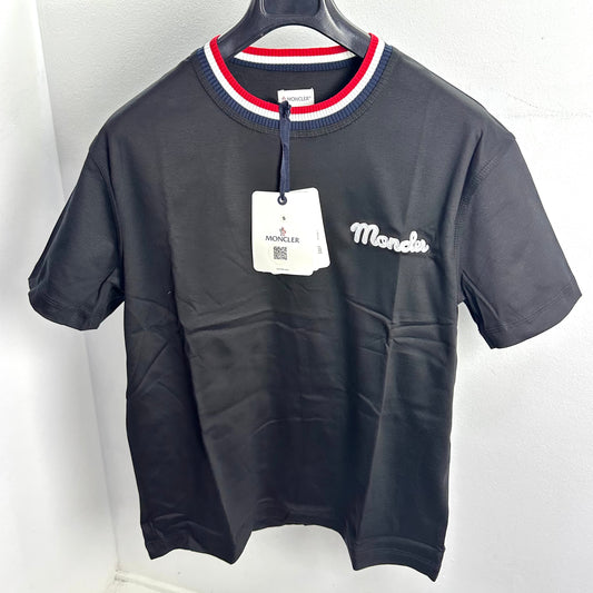 Moncler Black Classic 2026