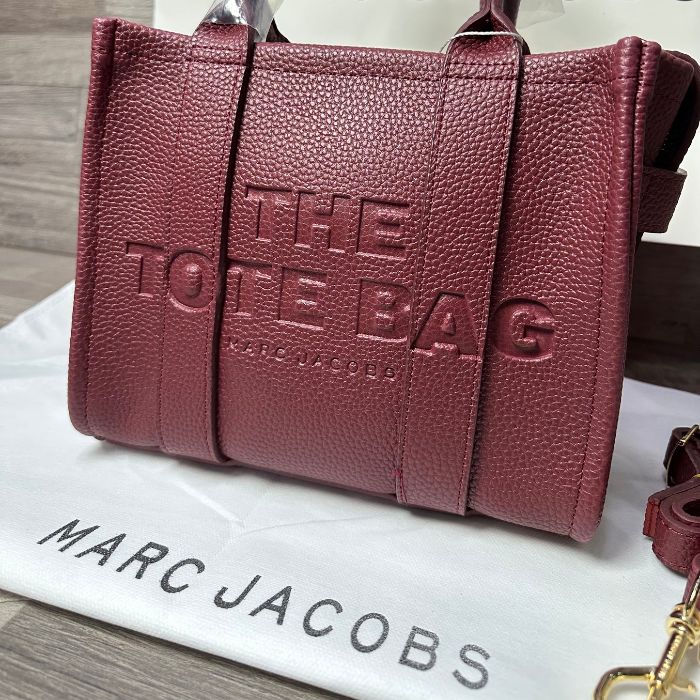 The Tote Bag Bordeaux Medium bags
