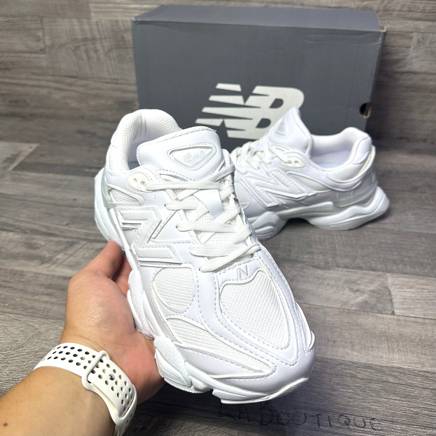 9060 Triple White 2026
