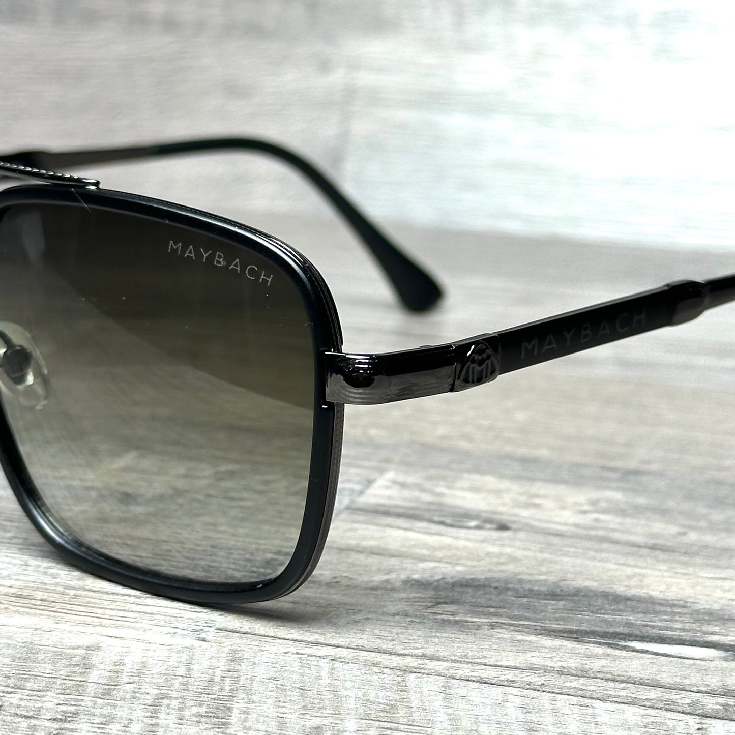 Maybach Total Black G-68