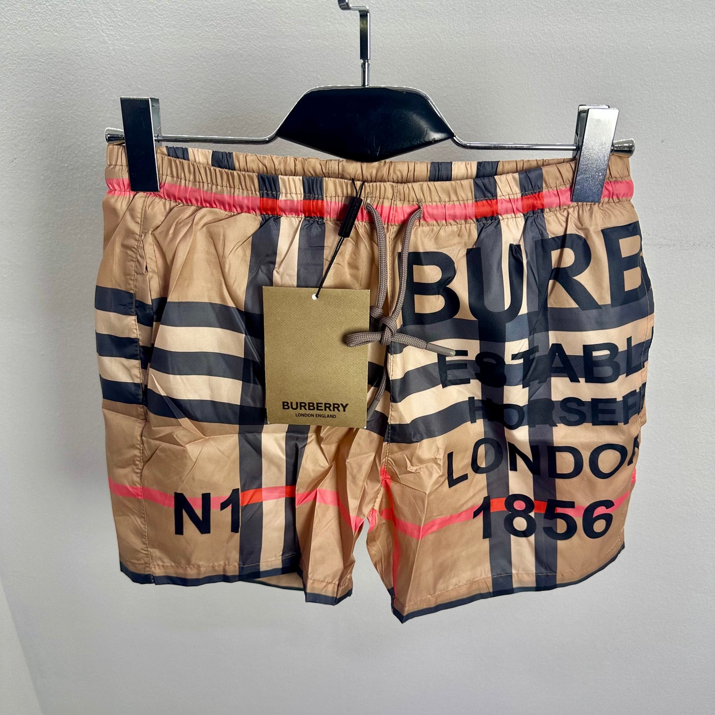 Burberry Check Hologram 2