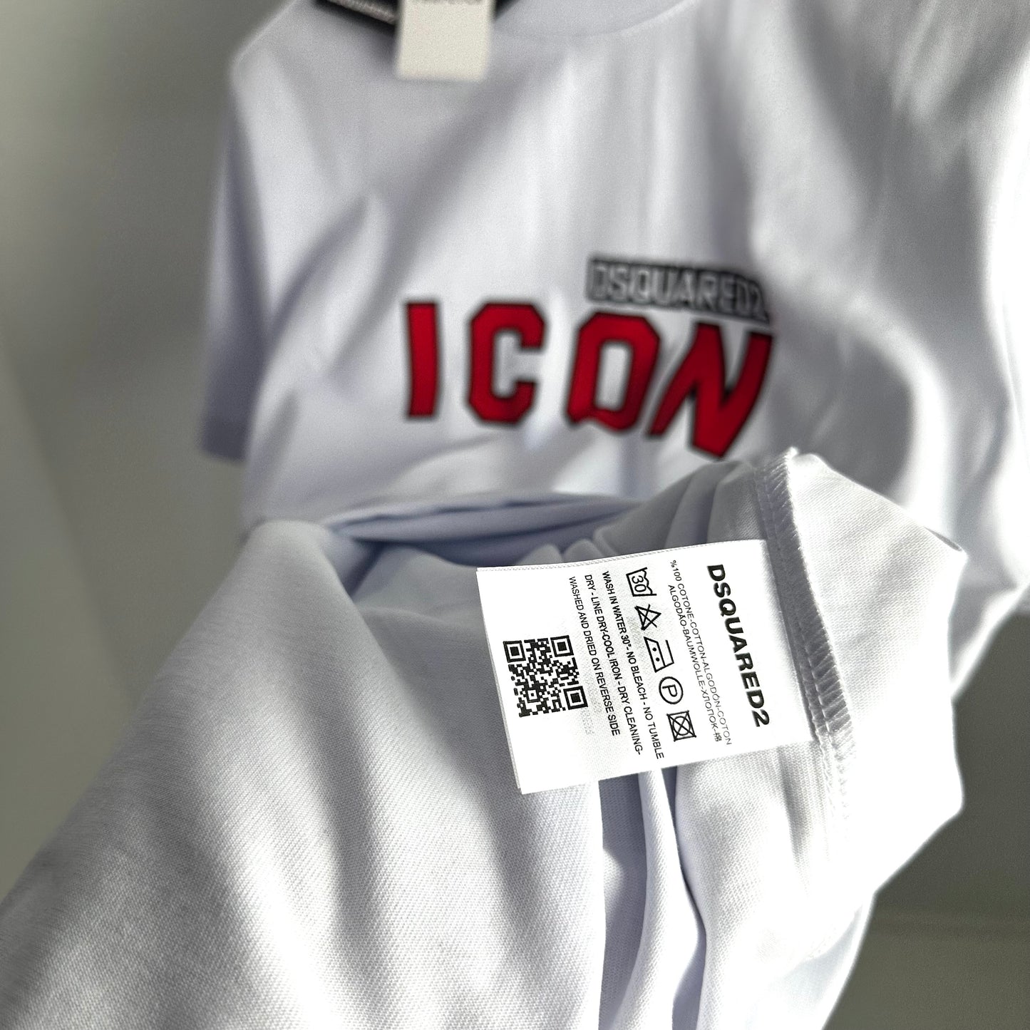 Icon White - Red 2026