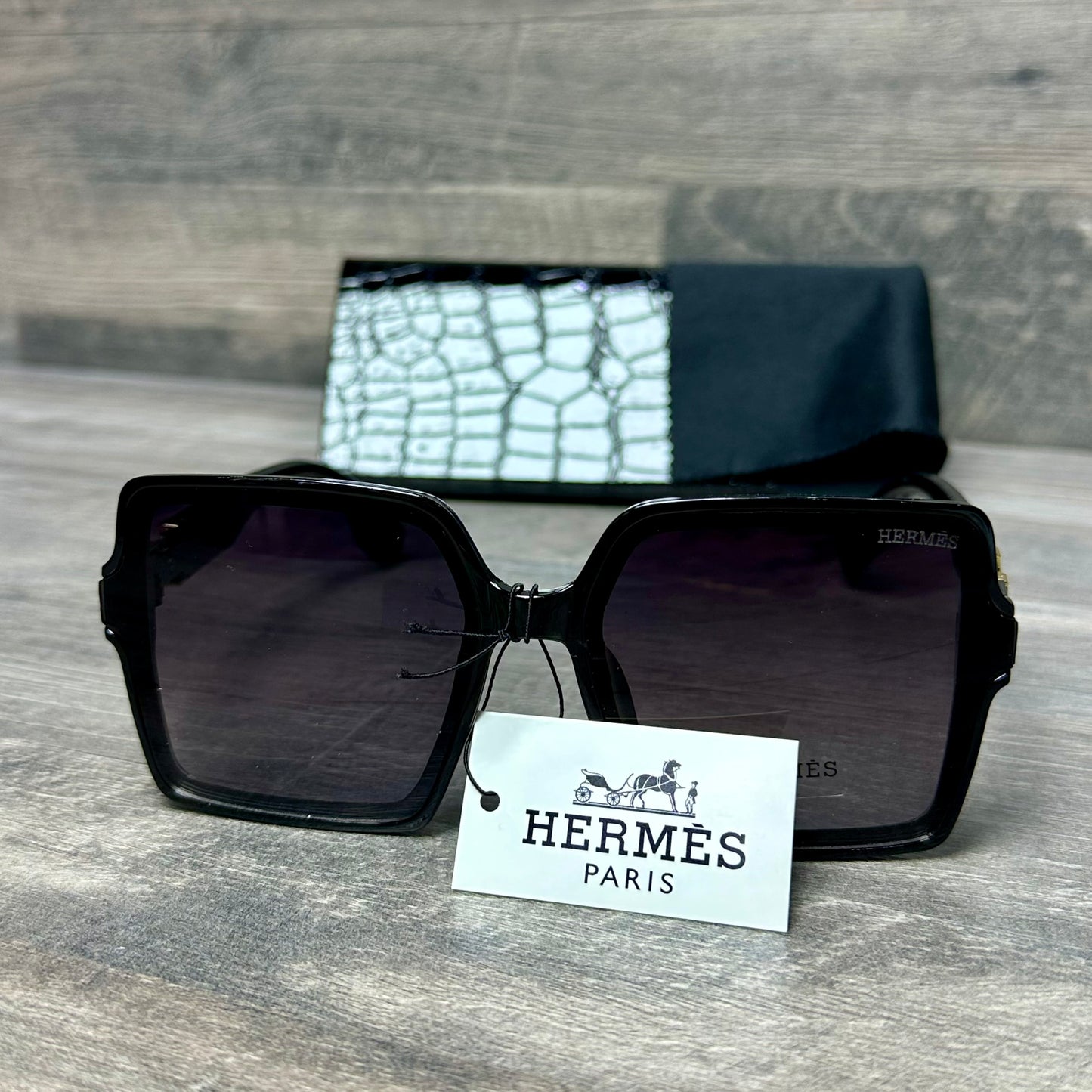 Hermes 03 - Black 2025