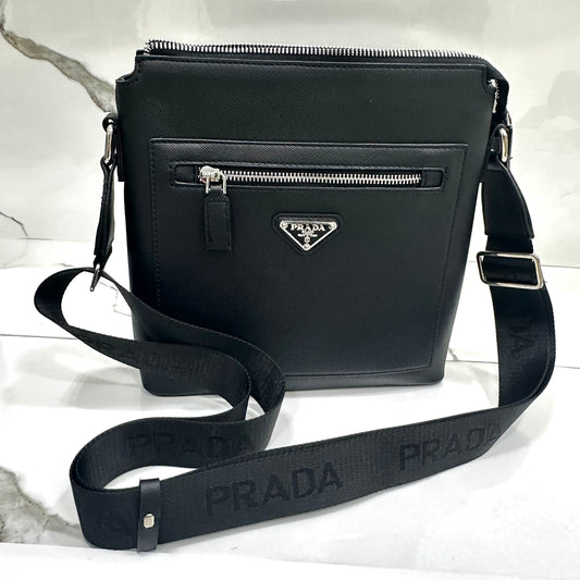 Prada Messenger Classic 2026