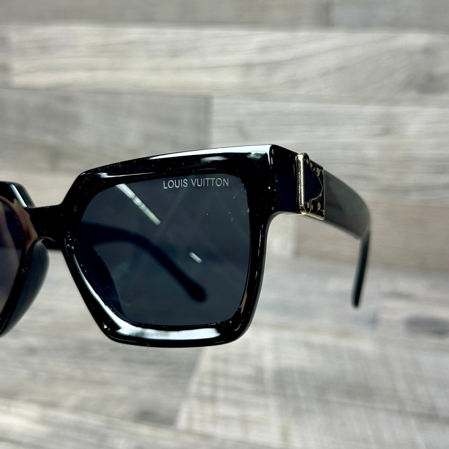 LV Millionaires 099 - Black 2026