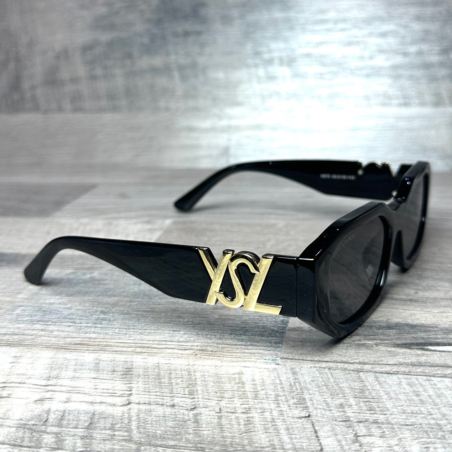 Yves Saint Laurent Black Gold  G-98