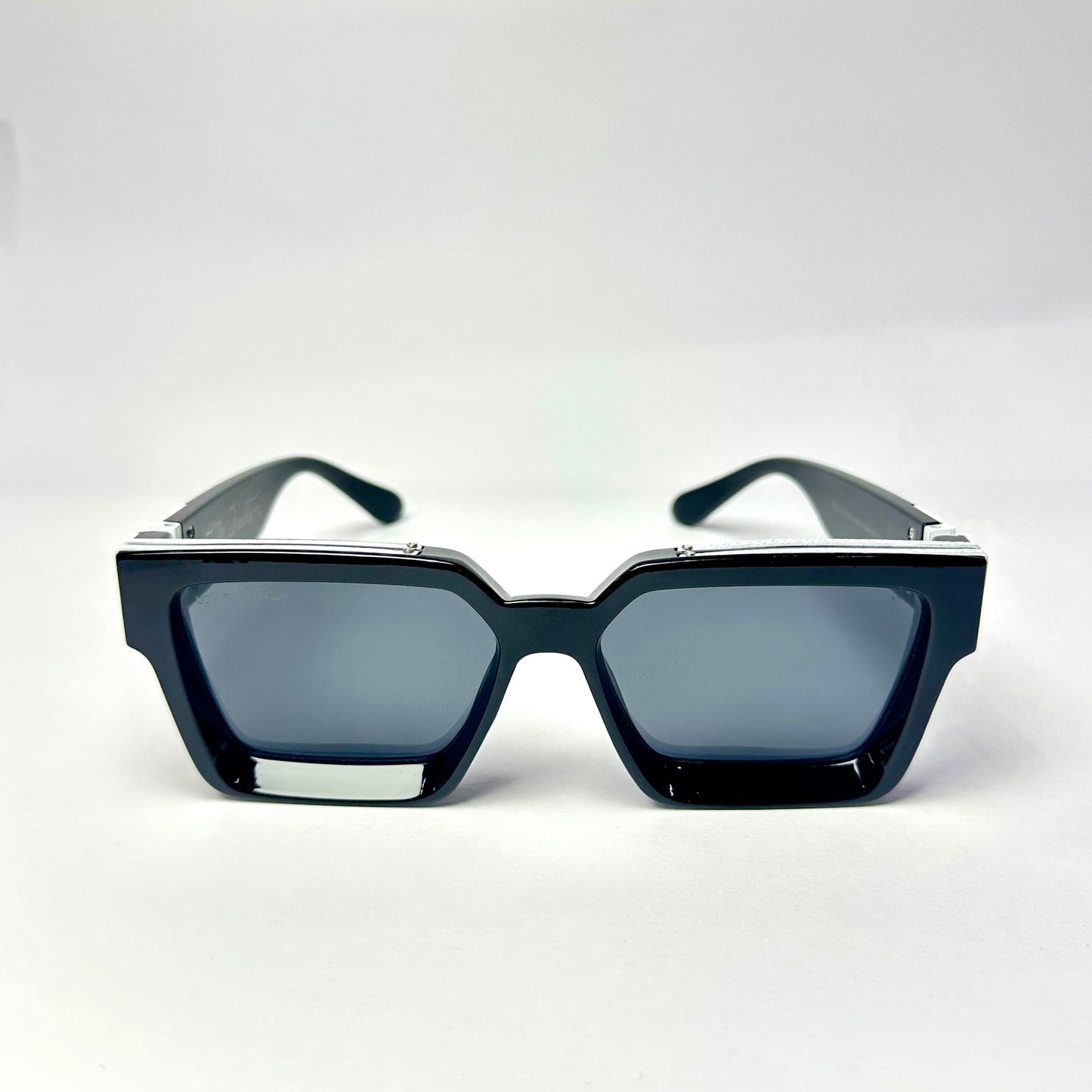 Louis Vuitton Millionaires White