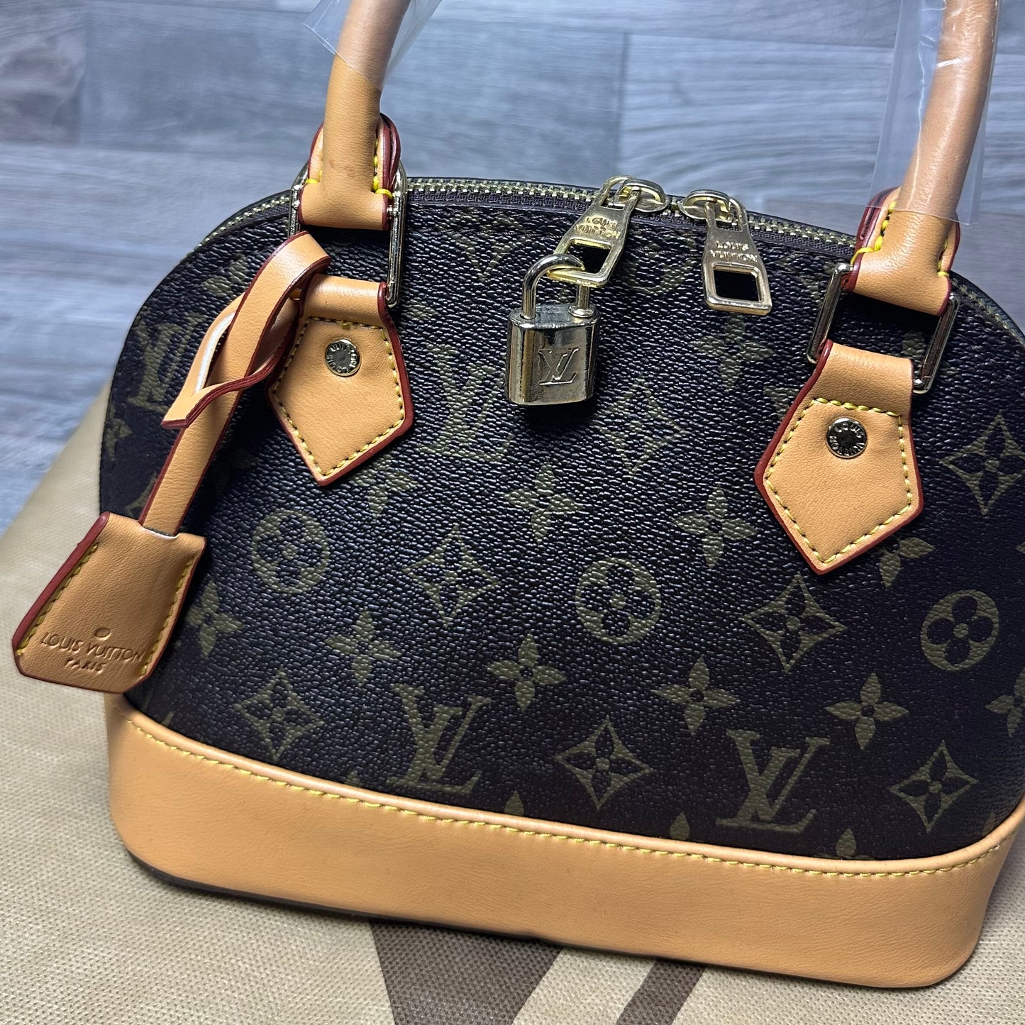 LV Alma BB Canvas Monogram