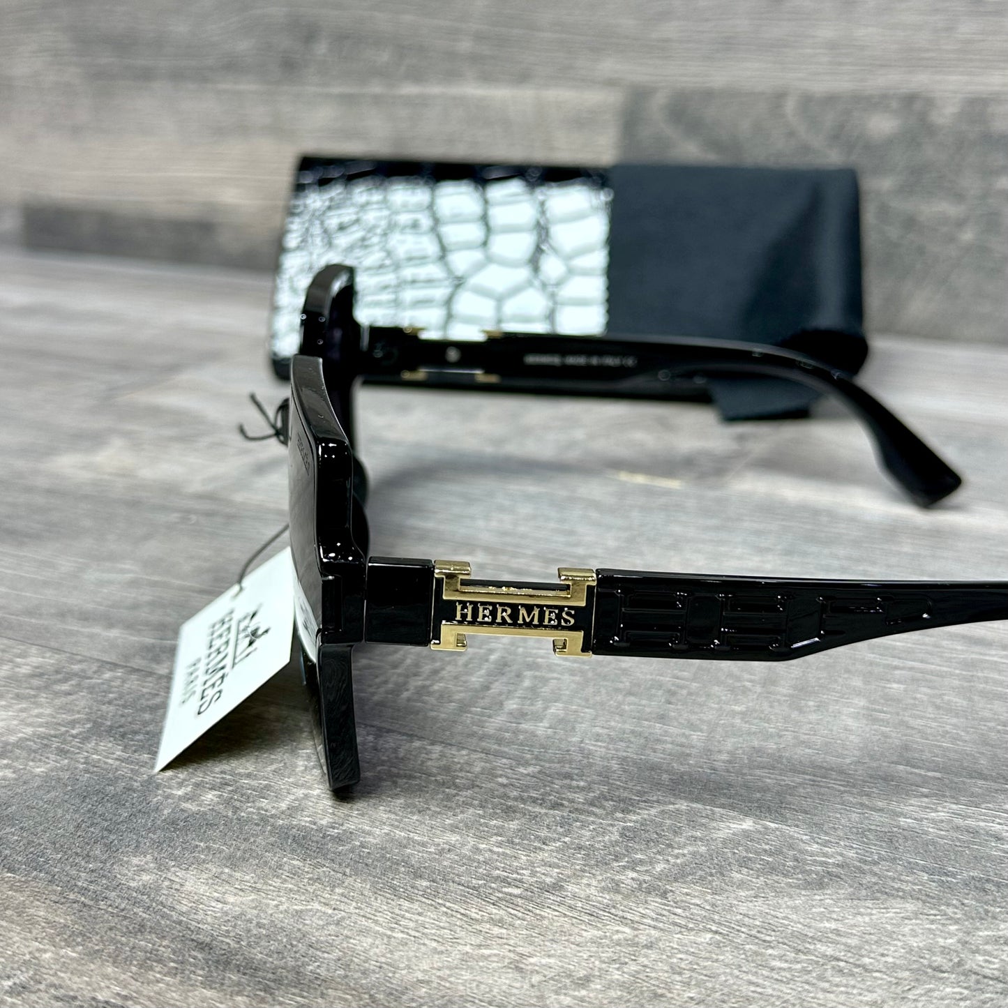 Hermes 03 - Black 2025