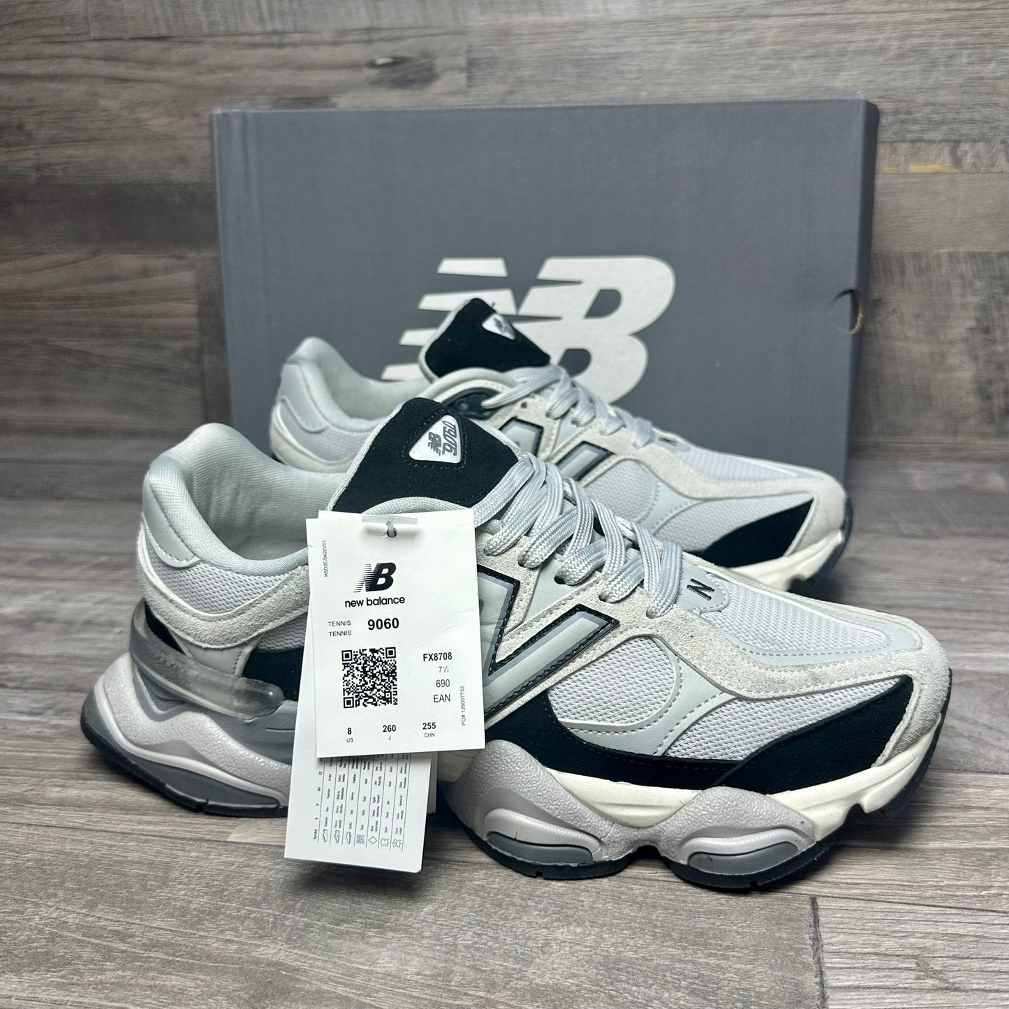 New Balance 9060 Grey